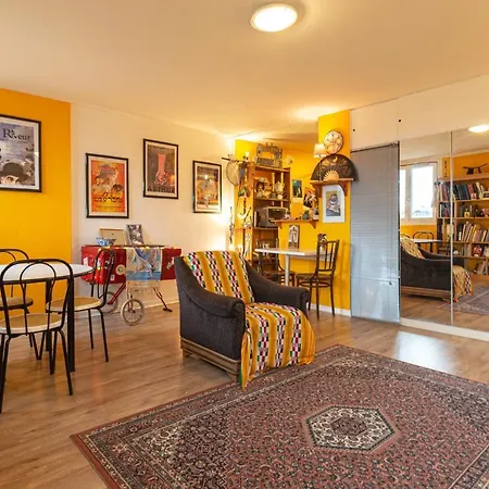 Lägenhet Superb Spacious Near Paris *